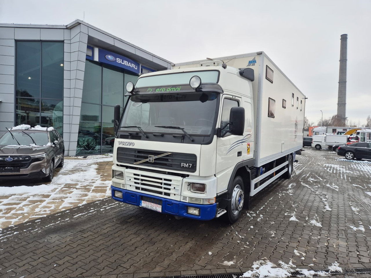 VOLVO FM 7 5 Horses / 3 People Live Cabin / 1 Owner / Serviced - Camion chevaux: photos 2 VOLVO FM 7 5 Horses / 3 People Live Cabin / 1 Owner / Serviced - Camion chevaux: photos 2
