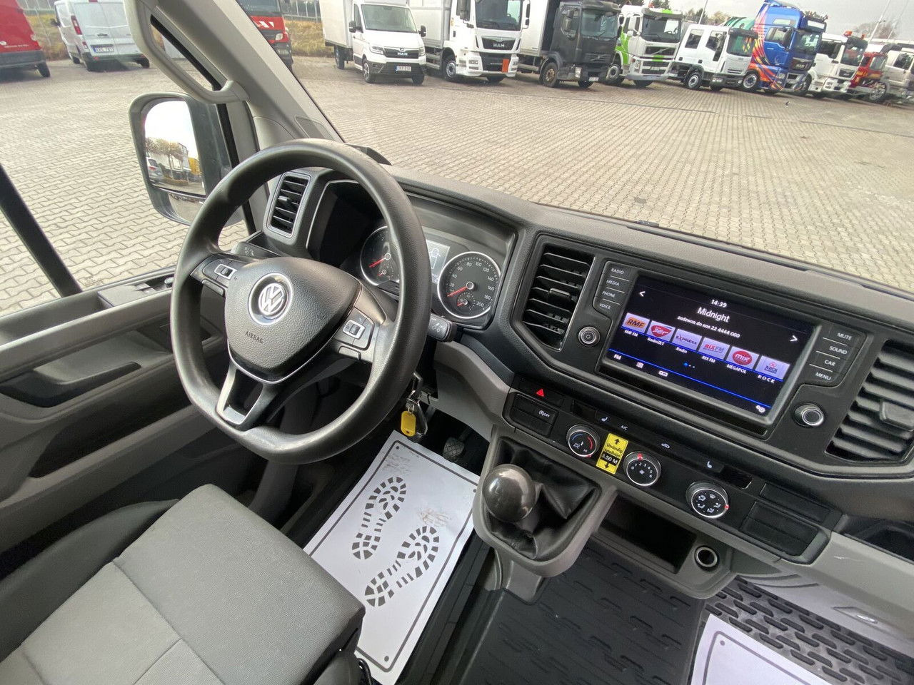 Volkswagen Crafter 2.0 TDI 177HP / High Container / Lift 750KG / Super Cond Volkswagen Crafter 2.0 TDI 177HP / High Container / Lift 750KG / Super Cond — crédit-bail Volkswagen Crafter 2.0 TDI 177HP / High Container / Lift 750KG / Super Cond Volkswagen Crafter 2.0 TDI 177HP / High Container / Lift 750KG / Super Cond: photos 18