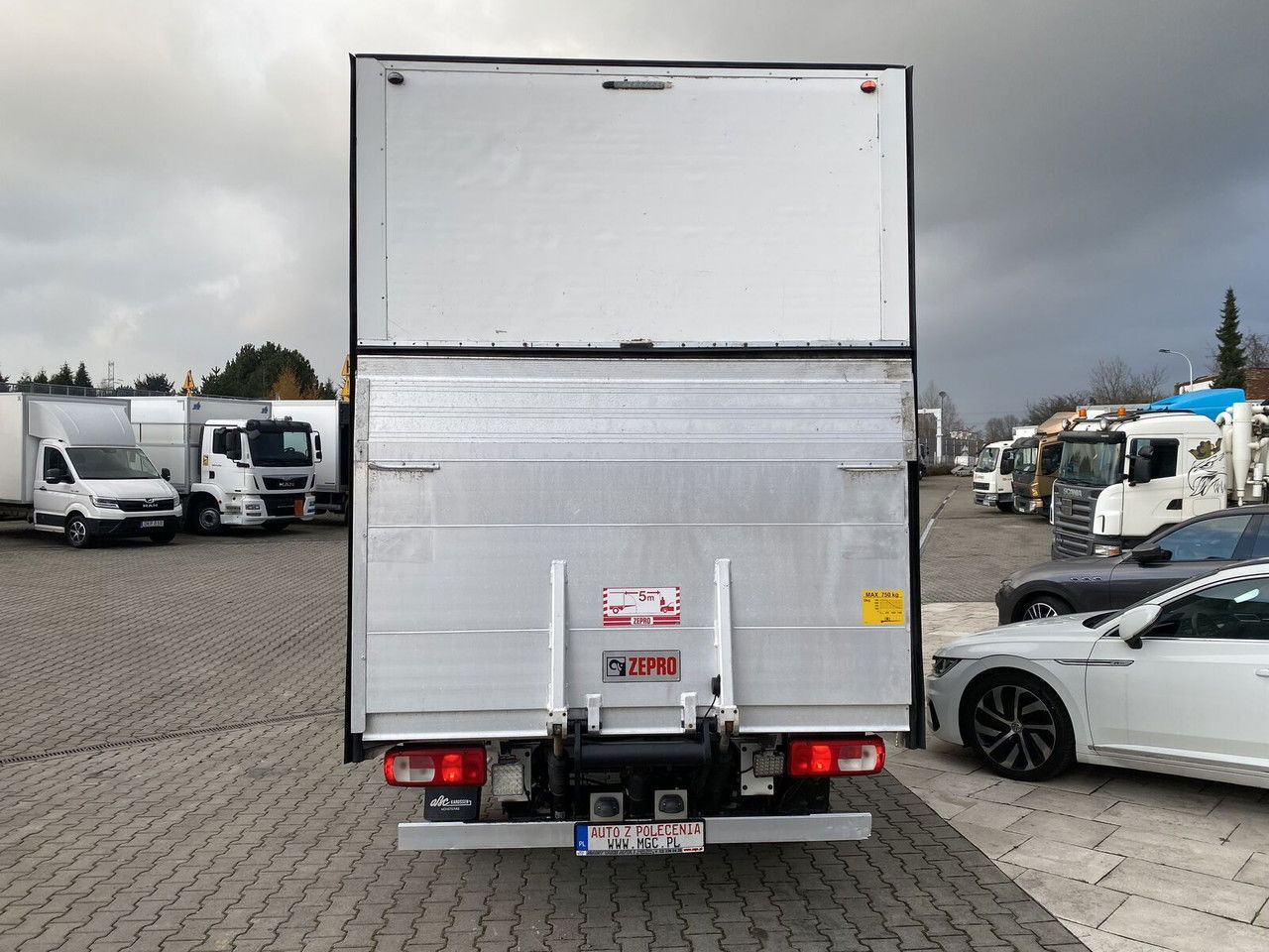 Volkswagen Crafter 2.0 TDI 177HP / High Container / Lift 750KG / Super Cond Volkswagen Crafter 2.0 TDI 177HP / High Container / Lift 750KG / Super Cond — crédit-bail Volkswagen Crafter 2.0 TDI 177HP / High Container / Lift 750KG / Super Cond Volkswagen Crafter 2.0 TDI 177HP / High Container / Lift 750KG / Super Cond: photos 10