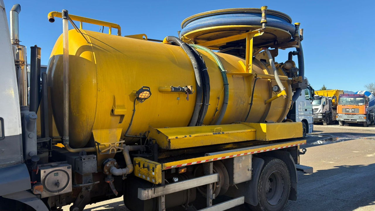 DAF AE55 4x2 vacuum + pressure truck - 8000 liters - Camion vidangeur: photos 2 DAF AE55 4x2 vacuum + pressure truck - 8000 liters - Camion vidangeur: photos 2