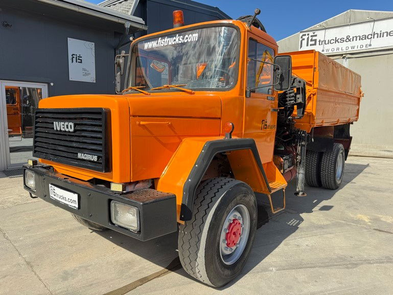 Iveco 160-23 4x4 tipper - crane 9m - Camion benne: photos 1 Iveco 160-23 4x4 tipper - crane 9m - Camion benne: photos 1