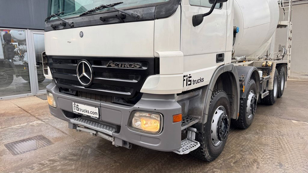 Mercedes-Benz Actros 3536 8x4 stetter schwing mixer 9m3 - Camion malaxeur: photos 2 Mercedes-Benz Actros 3536 8x4 stetter schwing mixer 9m3 - Camion malaxeur: photos 2