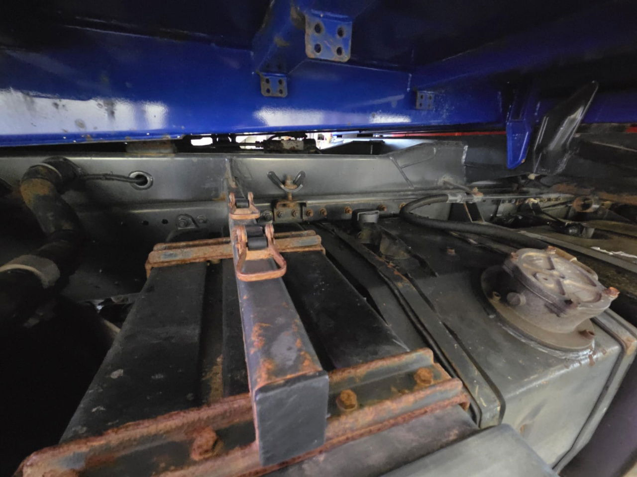 Mercedes-Benz Axor 1829 K 4x2 meiller tipper - crane PK8501 remote - Camion benne: photos 3 Mercedes-Benz Axor 1829 K 4x2 meiller tipper - crane PK8501 remote - Camion benne: photos 3