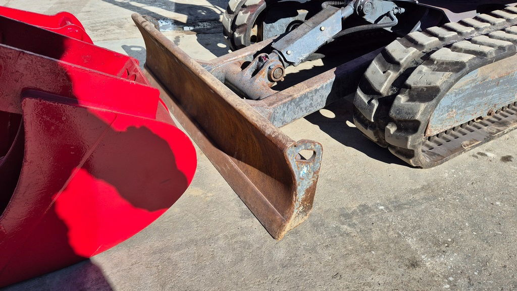 Takeuchi TB230 - Powertilt - 3X Buckets - 2017 Year - TOP Condition - Mini pelle: photos 2 Takeuchi TB230 - Powertilt - 3X Buckets - 2017 Year - TOP Condition - Mini pelle: photos 2