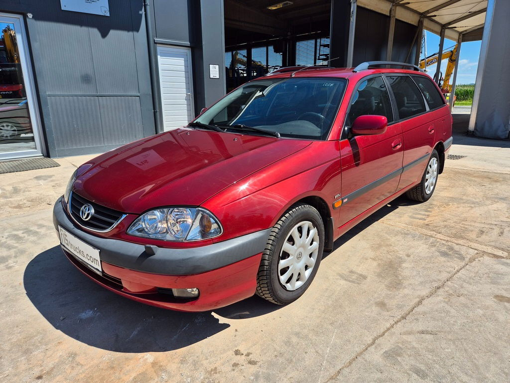 Voiture break Toyota Avensis 1.8 - Petrol - 5 Doors - AC: photos 1