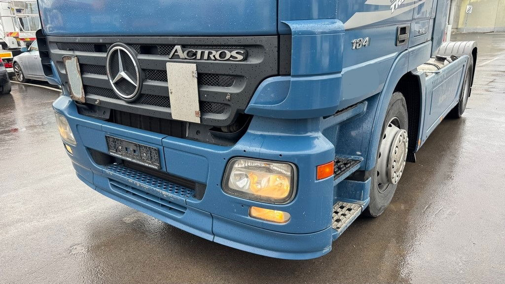 Mercedes-Benz Actros 1841 LS 4x2 tractor unit - retarder - Tracteur routier: photos 2 Mercedes-Benz Actros 1841 LS 4x2 tractor unit - retarder - Tracteur routier: photos 2