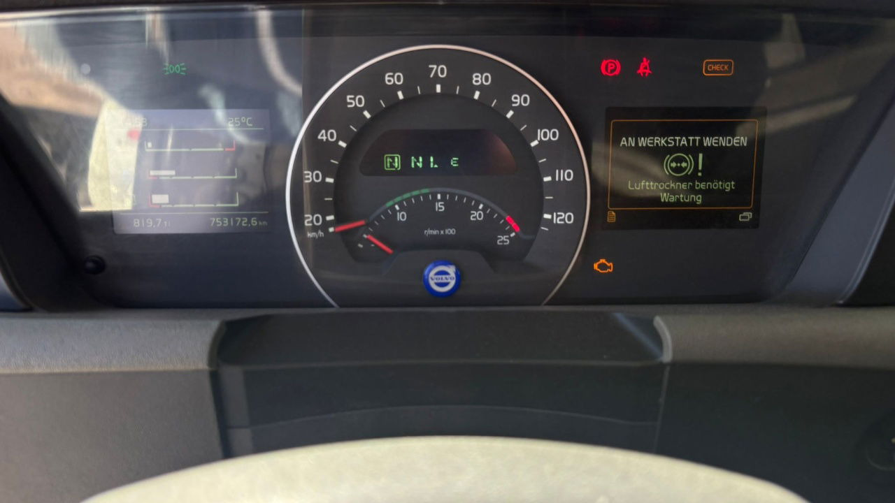 Volvo FH 460 4x2 tractor unit - tipper hydraulics - Tracteur routier: photos 5 Volvo FH 460 4x2 tractor unit - tipper hydraulics - Tracteur routier: photos 5