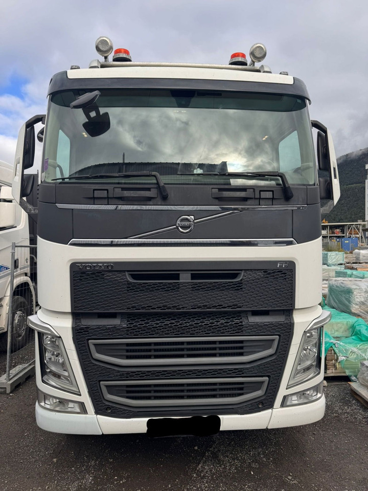 Volvo FH13-500 8x4 - meiller tipper - 1st owner - bordmatic - Camion benne: photos 1 Volvo FH13-500 8x4 - meiller tipper - 1st owner - bordmatic - Camion benne: photos 1