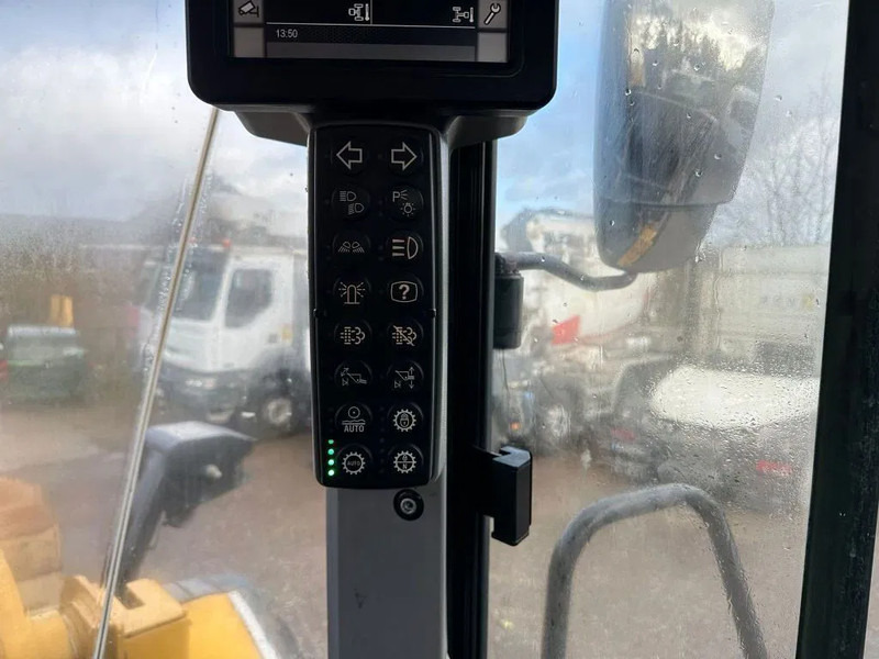 Chargeuse sur pneus Caterpillar 950M Next Generation: photos 7