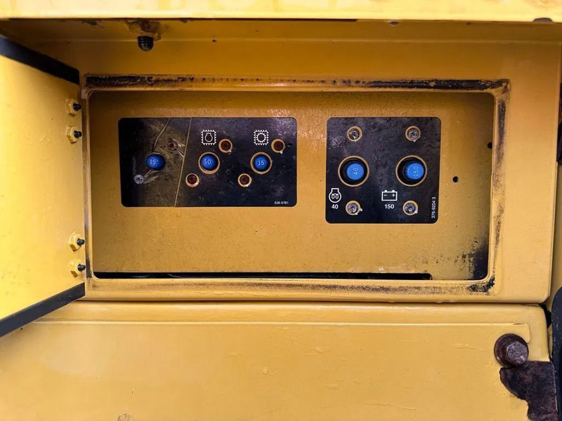 Chargeuse sur pneus Caterpillar 950M Next Generation: photos 11