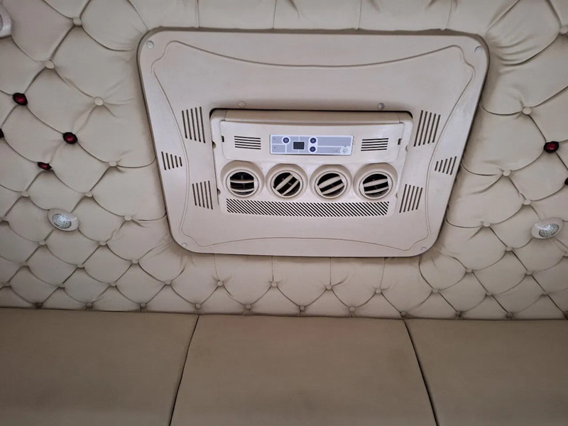 Tracteur routier Scania R580 V8 R580 V8: photos 11 Tracteur routier Scania R580 V8 R580 V8: photos 11