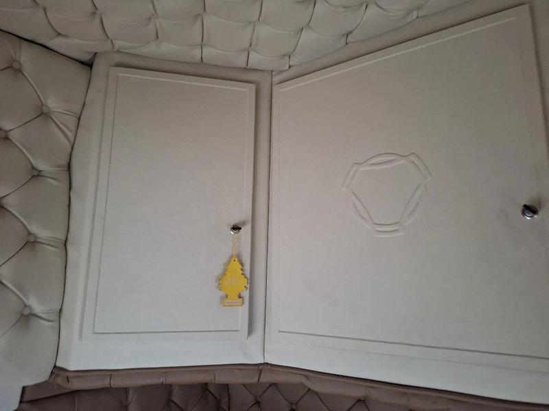 Tracteur routier Scania R580 V8 R580 V8: photos 14 Tracteur routier Scania R580 V8 R580 V8: photos 14