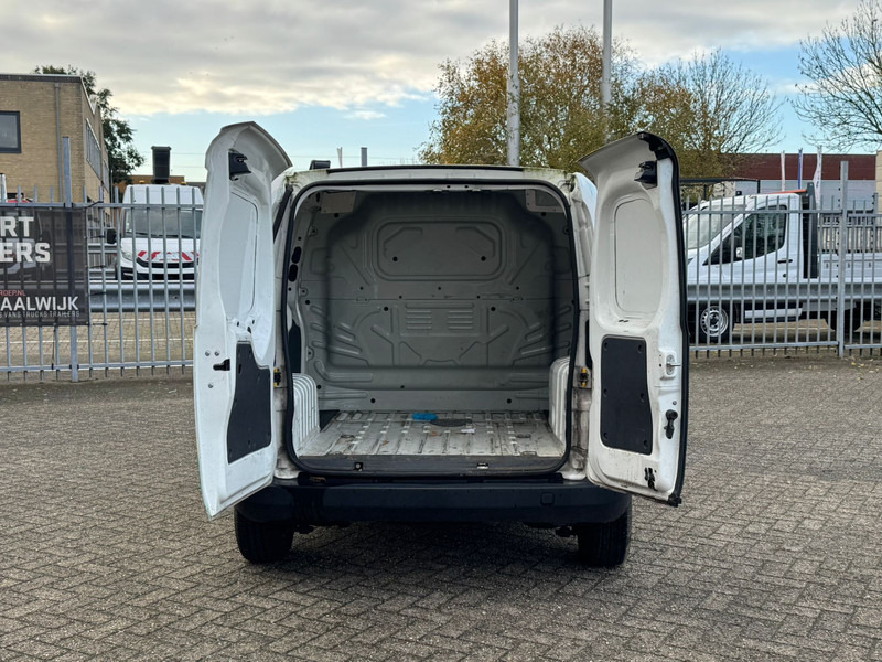 Citroën Nemo 1.4 HDI - Fourgonnette: photos 5 Citroën Nemo 1.4 HDI - Fourgonnette: photos 5