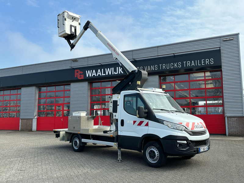Iveco Daily 35S12 APK 17-01-2026 - Véhicule utilitaire: photos 1 Iveco Daily 35S12 APK 17-01-2026 - Véhicule utilitaire: photos 1