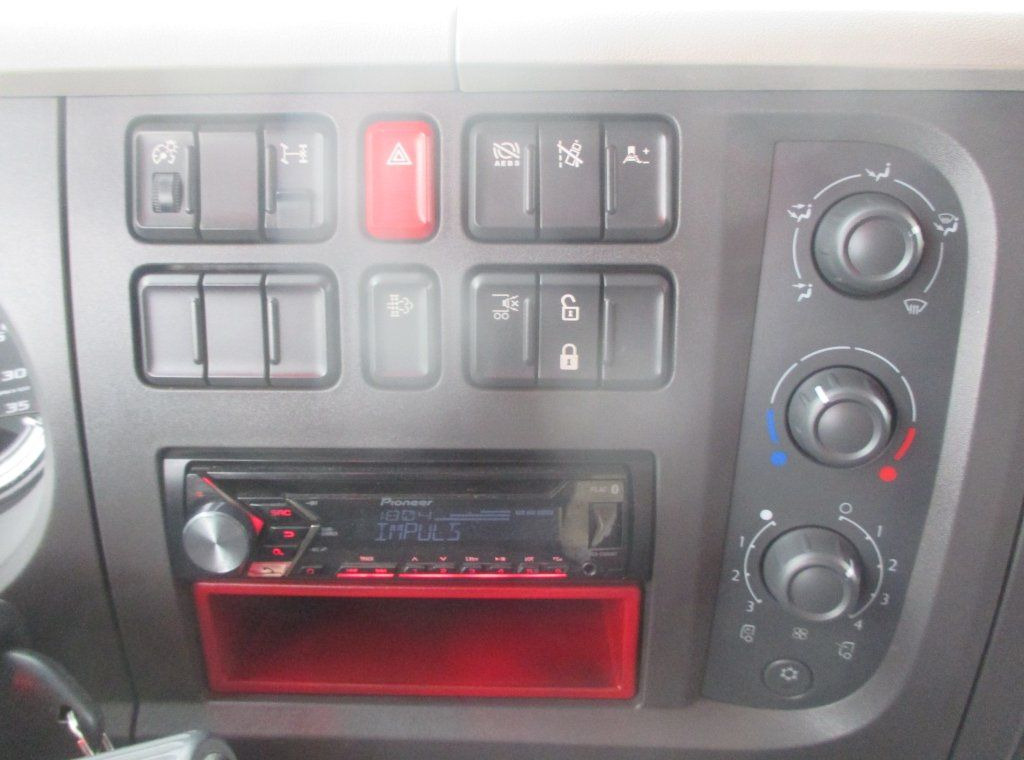 DAF LF 12.260 — crédit-bail DAF LF 12.260: photos 15 DAF LF 12.260 — crédit-bail DAF LF 12.260: photos 15