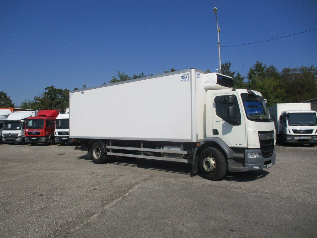 DAF LF 18.260 Xarios 600 DAF LF 18.260 Xarios 600 - Camion frigorifique: photos 2 DAF LF 18.260 Xarios 600 DAF LF 18.260 Xarios 600 - Camion frigorifique: photos 2