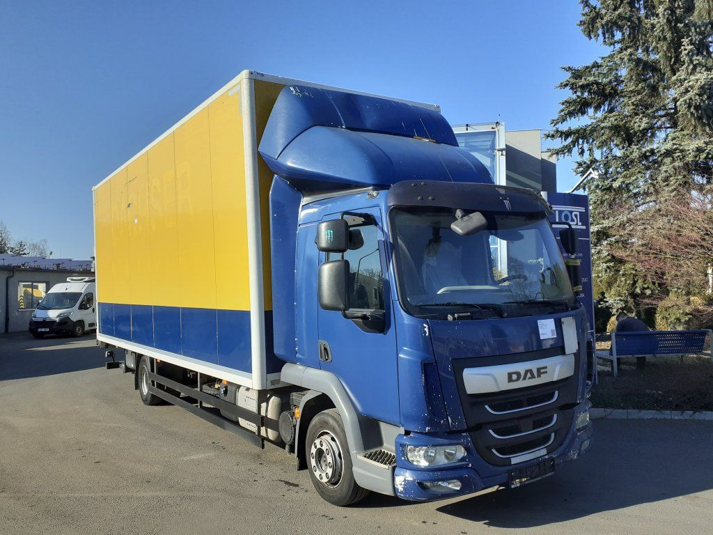 DAF LF 260 FA Motorschaden/engine defect - Camion fourgon: photos 3 DAF LF 260 FA Motorschaden/engine defect - Camion fourgon: photos 3
