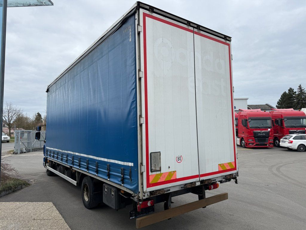 DAF LF220 EURO 6 - Camion à rideaux coulissants: photos 5 DAF LF220 EURO 6 - Camion à rideaux coulissants: photos 5