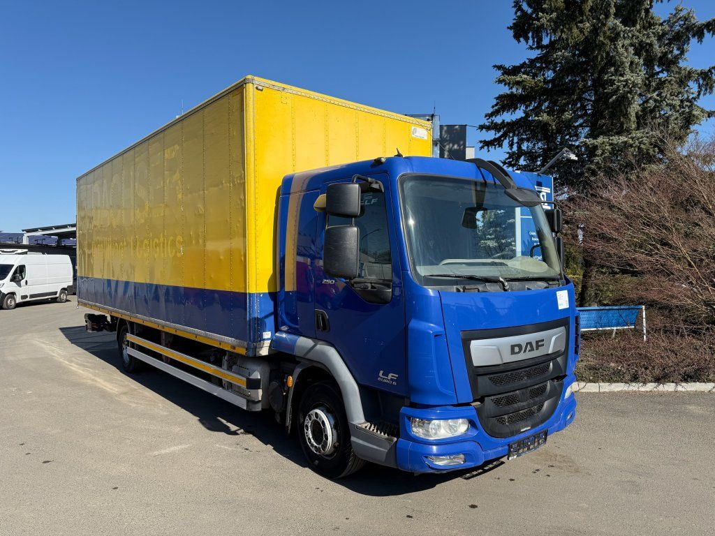 DAF LF250 EURO 6 - Camion fourgon: photos 2 DAF LF250 EURO 6 - Camion fourgon: photos 2