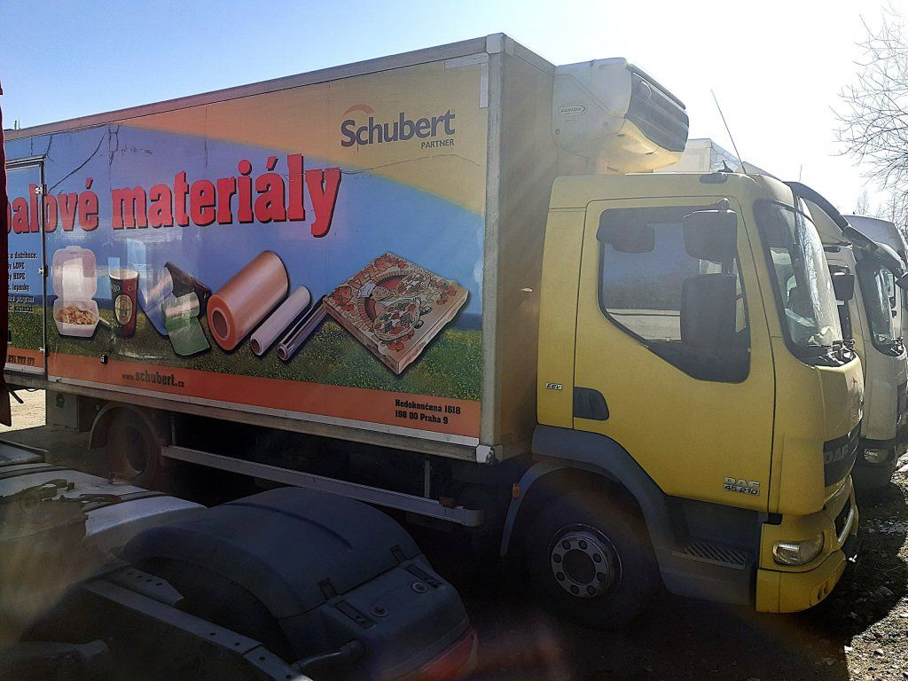 DAF LF45.210 mit Carrier Motorschaden engineproblem - Camion frigorifique: photos 1 DAF LF45.210 mit Carrier Motorschaden engineproblem - Camion frigorifique: photos 1