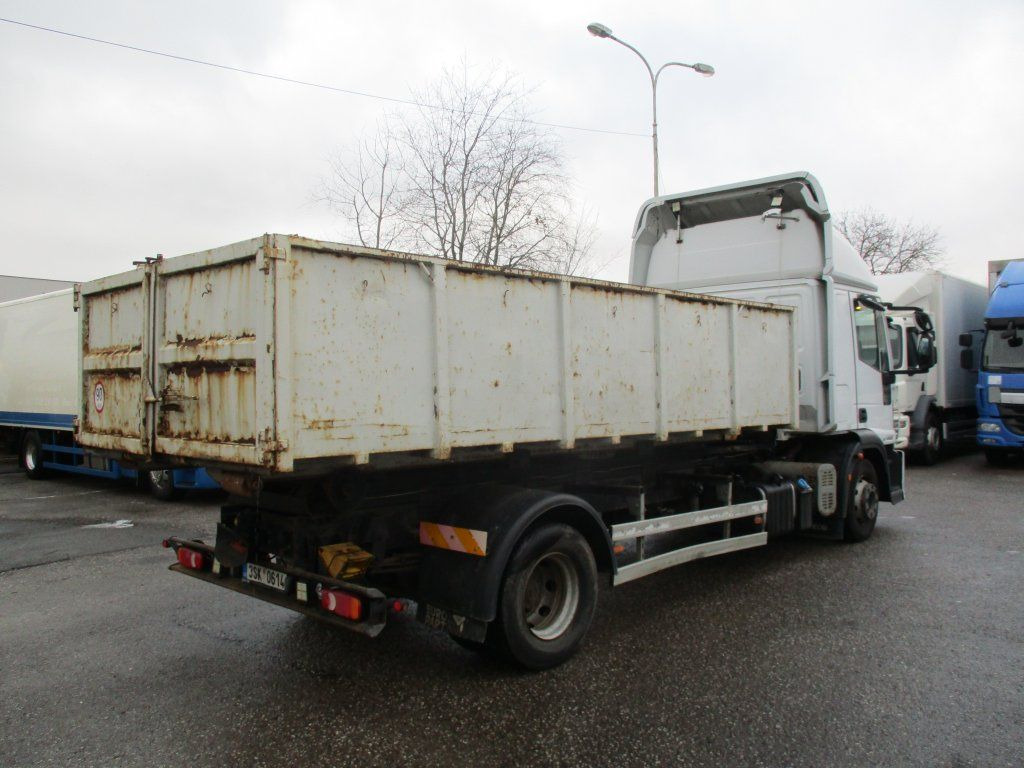Iveco 140E22 - Camion ampliroll: photos 2 Iveco 140E22 - Camion ampliroll: photos 2