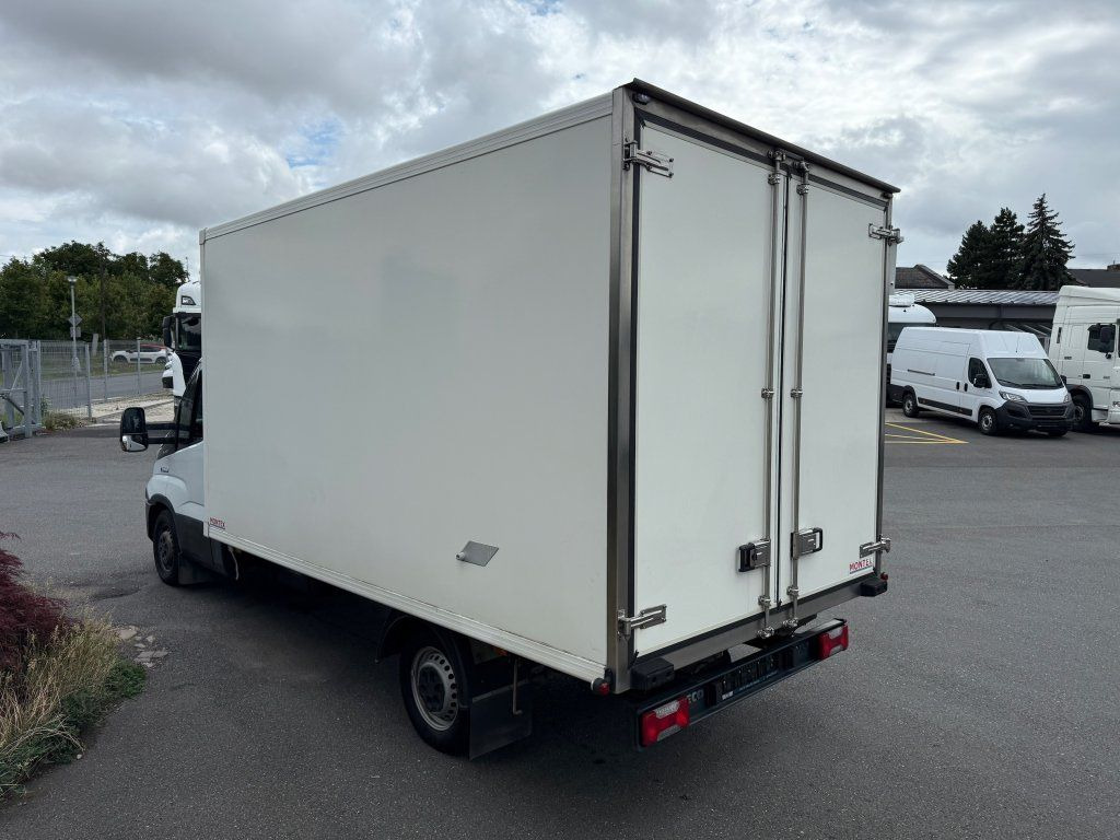 Iveco 35S16 Daily - Utilitaire frigorifique: photos 5 Iveco 35S16 Daily - Utilitaire frigorifique: photos 5