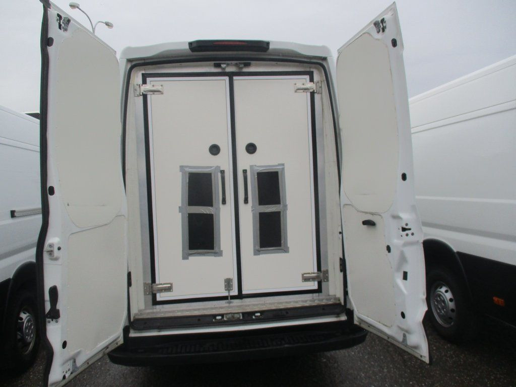 Utilitaire frigorifique Iveco Daily 35C16: photos 6