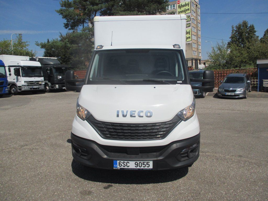 Iveco Daily 35C16 - Fourgon grand volume: photos 2 Iveco Daily 35C16 - Fourgon grand volume: photos 2