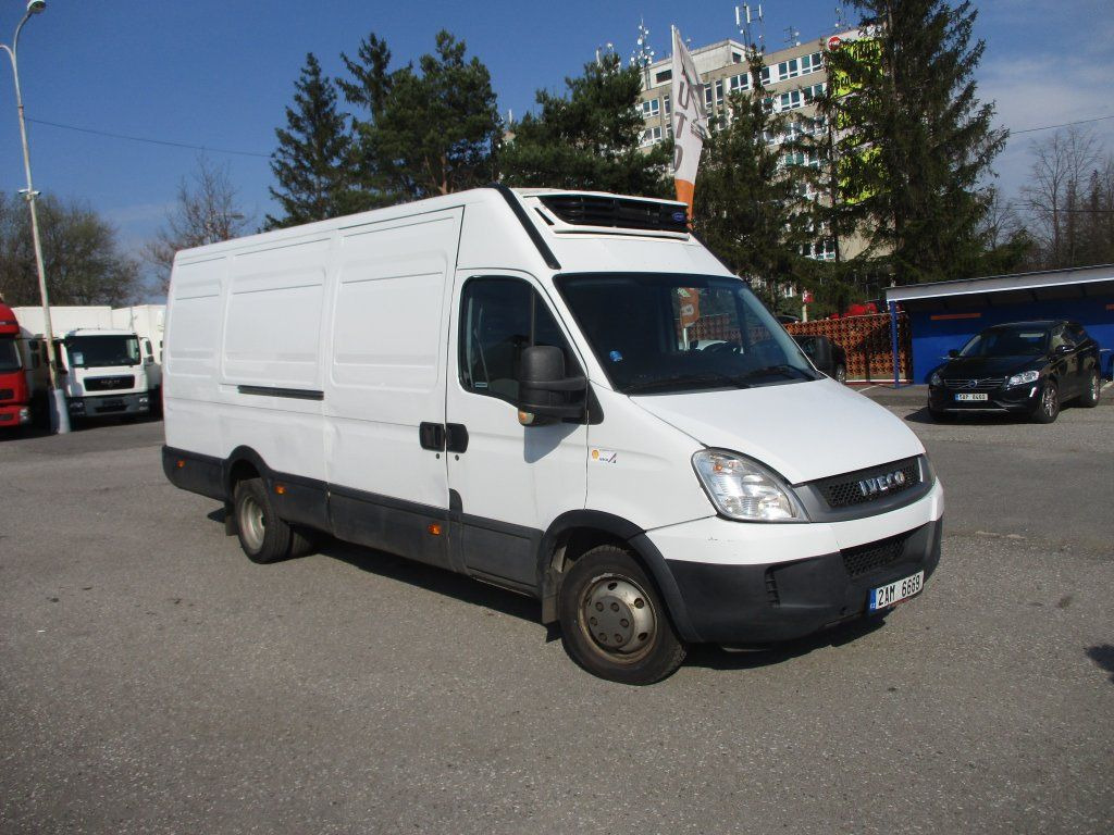 Iveco Daily 50C15 Carrier  350 - Utilitaire frigorifique: photos 1 Iveco Daily 50C15 Carrier  350 - Utilitaire frigorifique: photos 1