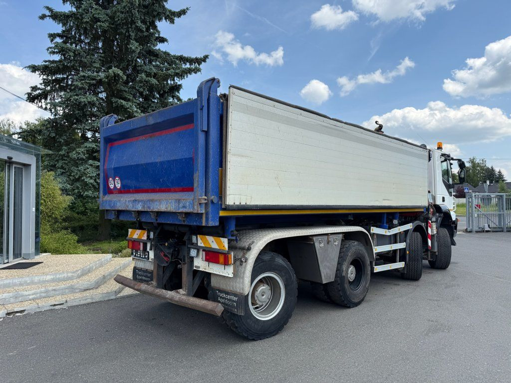 Iveco Trakker AD410 T45 8x8 + HMF 1643 Z2 - Camion benne: photos 4 Iveco Trakker AD410 T45 8x8 + HMF 1643 Z2 - Camion benne: photos 4