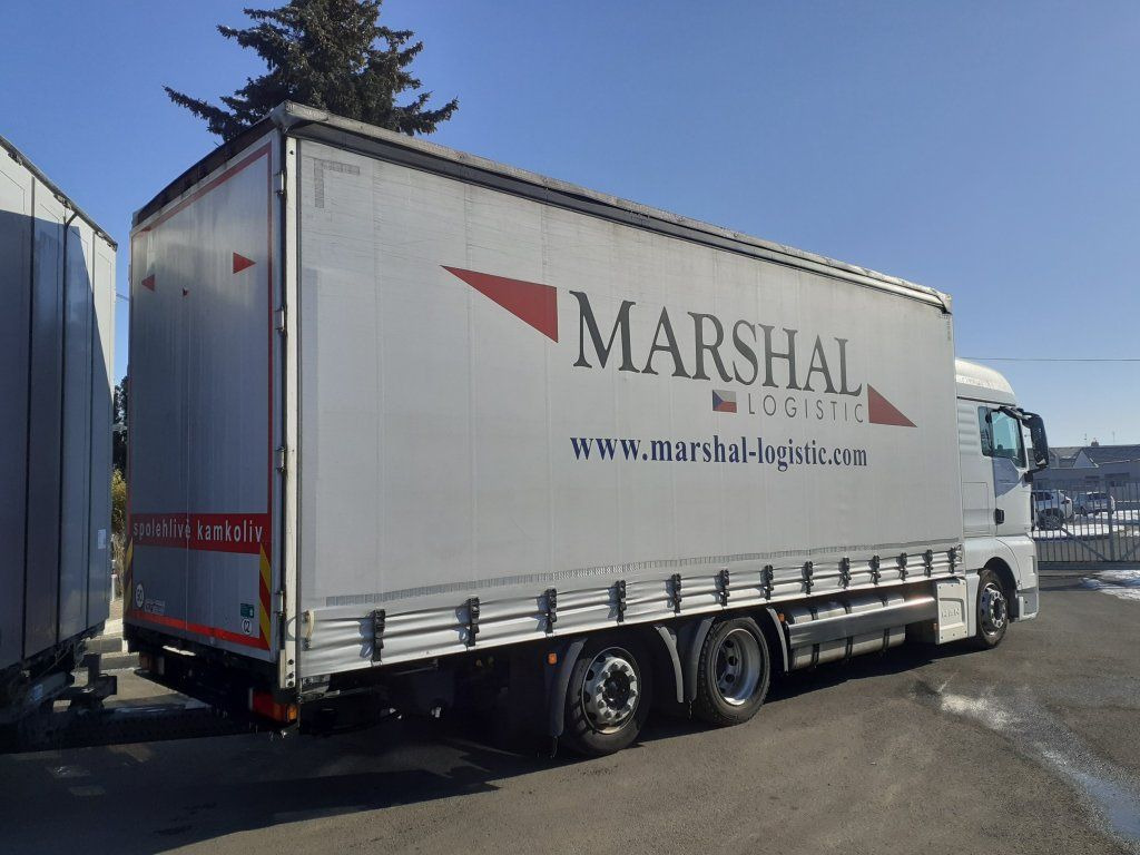 MAN TGX24.510 EURO 6 6x2 + Wecon - Camion à rideaux coulissants: photos 4 MAN TGX24.510 EURO 6 6x2 + Wecon - Camion à rideaux coulissants: photos 4