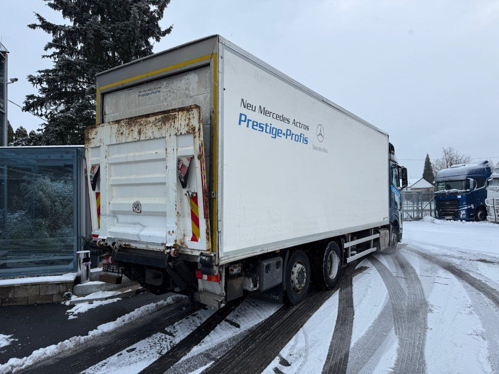 Mercedes-Benz 2542 Actros 6x2 EURO 6 - Camion frigorifique: photos 4 Mercedes-Benz 2542 Actros 6x2 EURO 6 - Camion frigorifique: photos 4