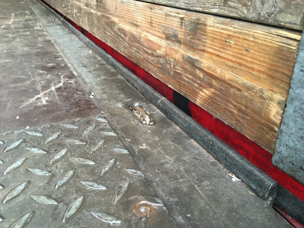 Semi-remorque rideaux coulissants Schmitz Cargobull SCB*S3T standard/lifting roof/Hubdach 2,70-2,85m: photos 13 Semi-remorque rideaux coulissants Schmitz Cargobull SCB*S3T standard/lifting roof/Hubdach 2,70-2,85m: photos 13