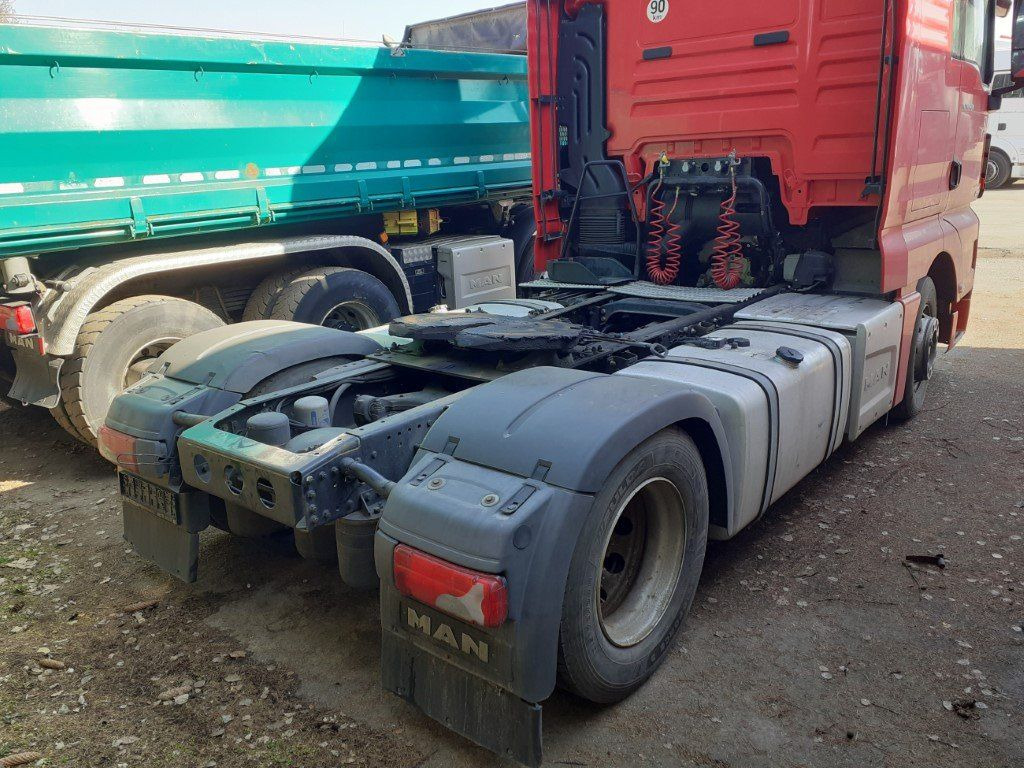 MAN TGX18.460 XLX Motorschaden/engine damage - Tracteur routier: photos 3 MAN TGX18.460 XLX Motorschaden/engine damage - Tracteur routier: photos 3