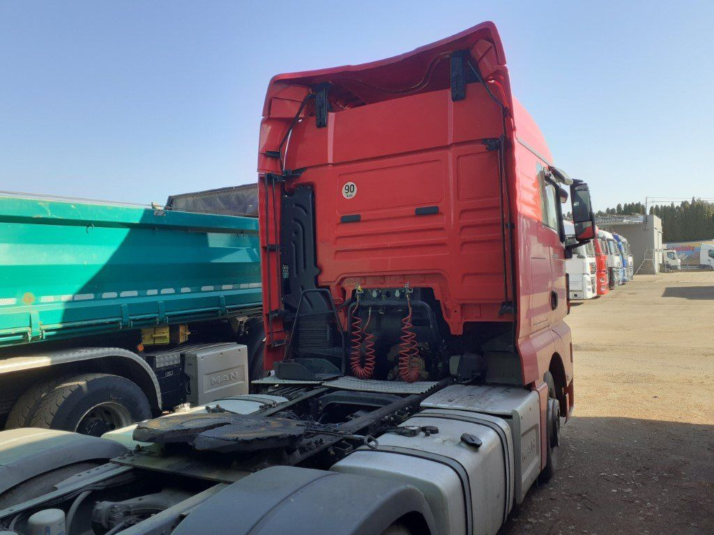 MAN TGX18.460 XLX Motorschaden/engine damage - Tracteur routier: photos 4 MAN TGX18.460 XLX Motorschaden/engine damage - Tracteur routier: photos 4