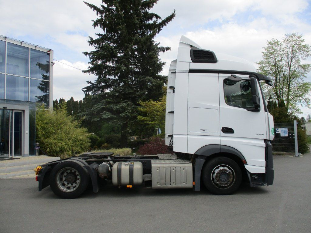 Mercedes-Benz 1845 Actros EURO 6 MEGA/lowdeck - Tracteur routier: photos 4 Mercedes-Benz 1845 Actros EURO 6 MEGA/lowdeck - Tracteur routier: photos 4
