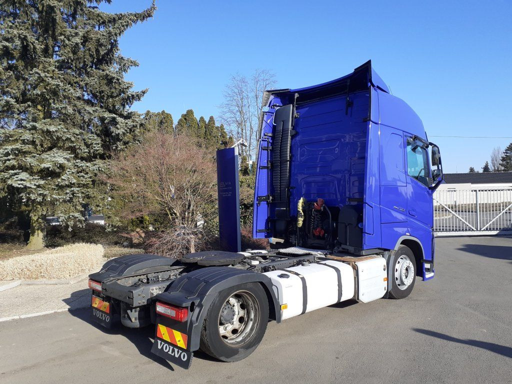Volvo FH500 XL EURO 6 MEGA/lowdeck - Tracteur routier: photos 4 Volvo FH500 XL EURO 6 MEGA/lowdeck - Tracteur routier: photos 4