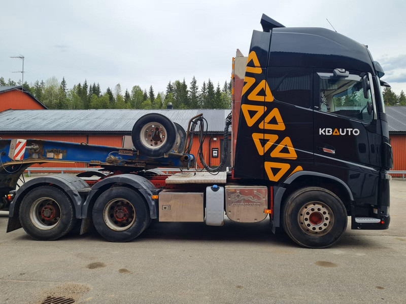 Volvo FH16 750 | 6x4 | ADR | 100 TON | ADR EXll, EXlll, AT | RETARDER | 100 TON VOLVO + VANG - Tracteur routier: photos 3 Volvo FH16 750 | 6x4 | ADR | 100 TON | ADR EXll, EXlll, AT | RETARDER | 100 TON VOLVO + VANG - Tracteur routier: photos 3