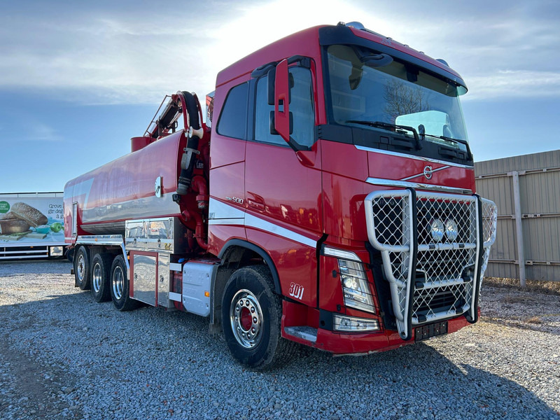 Volvo FH 500 8x4*4 KORP&SON 10000 + 10500 l / VACUUM Vacustar W1600R / PRESSURE Uraca KF716 - 350 l/min - 170 bar / TULOSSA - Camion vidangeur: photos 2 Volvo FH 500 8x4*4 KORP&SON 10000 + 10500 l / VACUUM Vacustar W1600R / PRESSURE Uraca KF716 - 350 l/min - 170 bar / TULOSSA - Camion vidangeur: photos 2