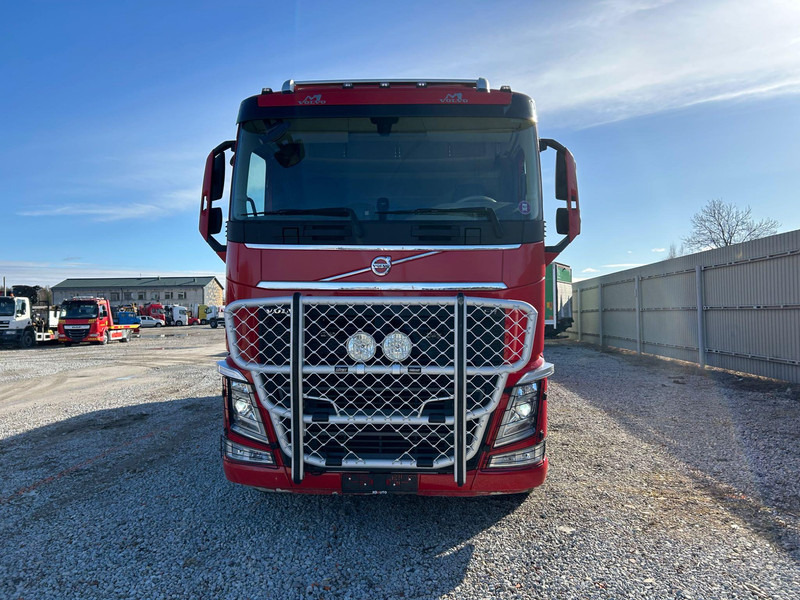 Volvo FH 500 8x4*4 KORP&SON 10000 + 10500 l / VACUUM Vacustar W1600R / PRESSURE Uraca KF716 - 350 l/min - 170 bar / TULOSSA VARATTU - Camion vidangeur: photos 3 Volvo FH 500 8x4*4 KORP&SON 10000 + 10500 l / VACUUM Vacustar W1600R / PRESSURE Uraca KF716 - 350 l/min - 170 bar / TULOSSA VARATTU - Camion vidangeur: photos 3