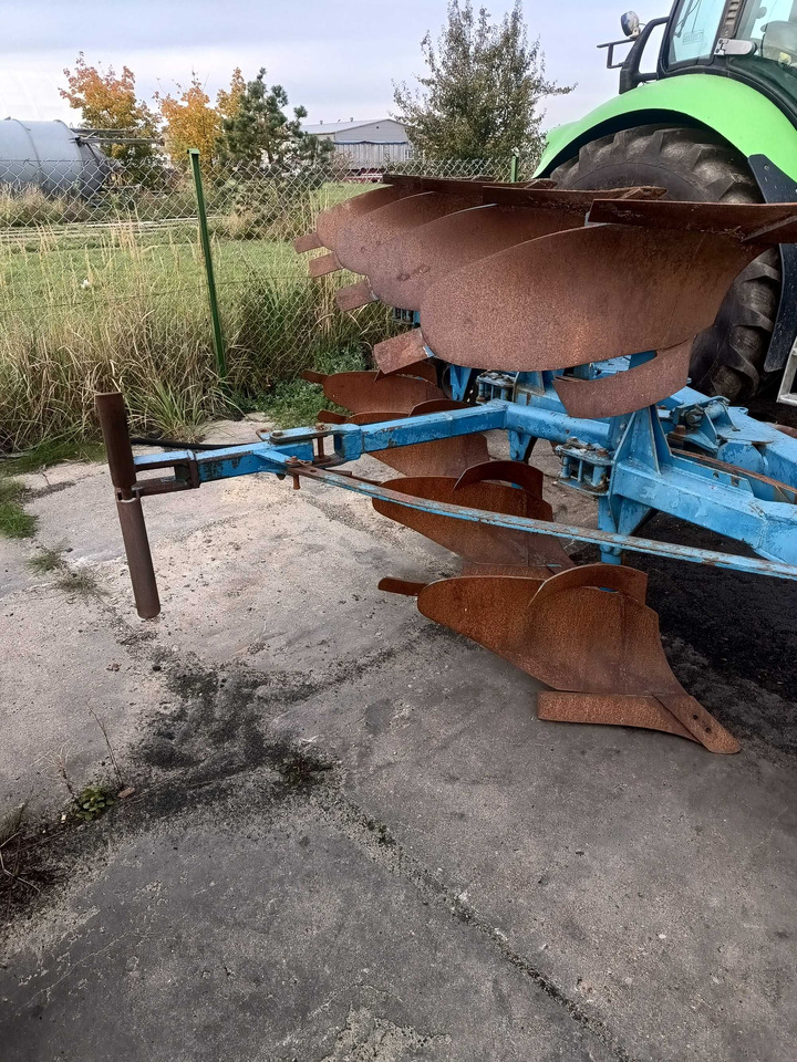 Pług 4 skibowy Frost - Charrue: photos 5 Pług 4 skibowy Frost - Charrue: photos 5