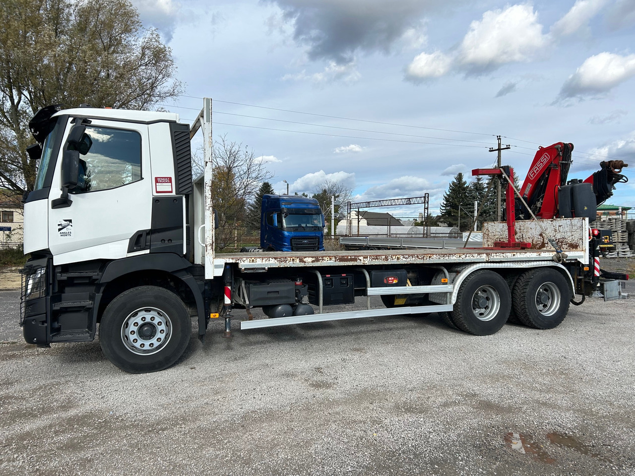 RENAULT C380 6X4 / FASSI F215A + REMOTE / ROTATOR - Camion grue: photos 2 RENAULT C380 6X4 / FASSI F215A + REMOTE / ROTATOR - Camion grue: photos 2