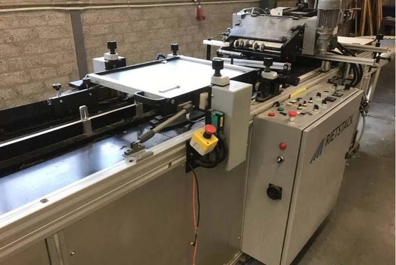 Block gluing machine Rietstack model 2 - Machine d'impression: photos 5 Block gluing machine Rietstack model 2 - Machine d'impression: photos 5