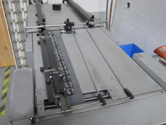 Morgana / Ernst Nagel 8000 underfloor suction feeder - Plieuse de bureau: photos 2 Morgana / Ernst Nagel 8000 underfloor suction feeder - Plieuse de bureau: photos 2