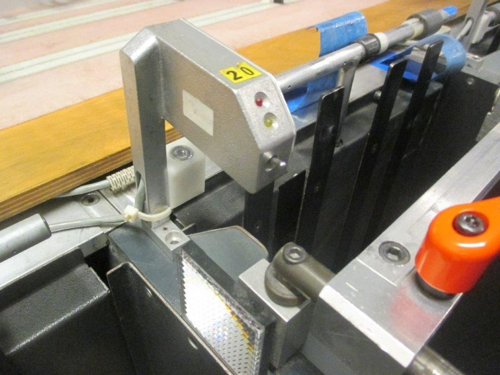 Setmaster 22 Stations A 3 Oversize Belt Transport System Gathering Machine - Machine d'impression: photos 5 Setmaster 22 Stations A 3 Oversize Belt Transport System Gathering Machine - Machine d'impression: photos 5