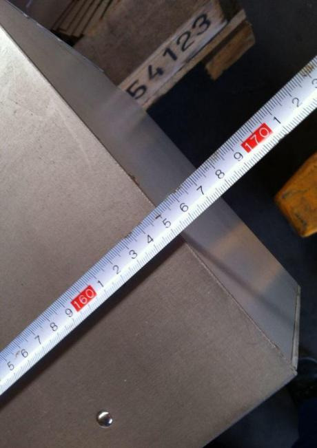 Pneumatically lowerable side stop - Massicot: photos 3 Pneumatically lowerable side stop - Massicot: photos 3