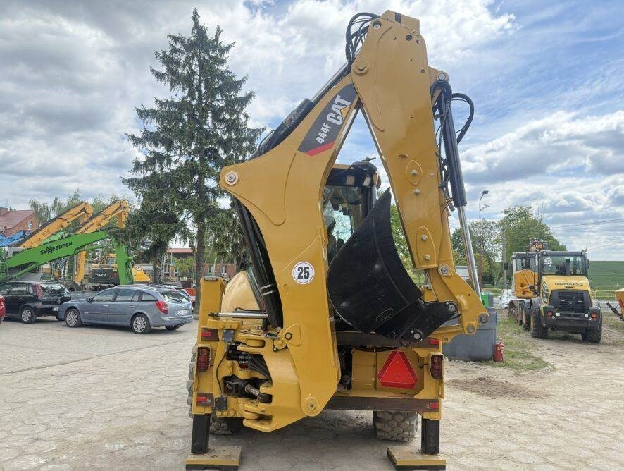 CAT 444F - Tractopelle: photos 4 CAT 444F - Tractopelle: photos 4