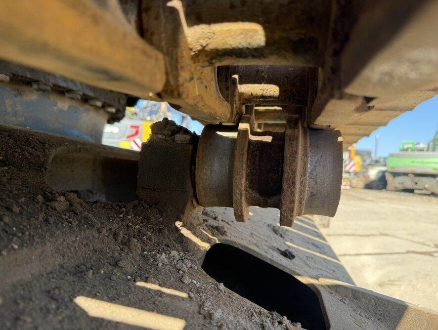 Komatsu PC210LC-7K - Pelle sur chenille: photos 4 Komatsu PC210LC-7K - Pelle sur chenille: photos 4