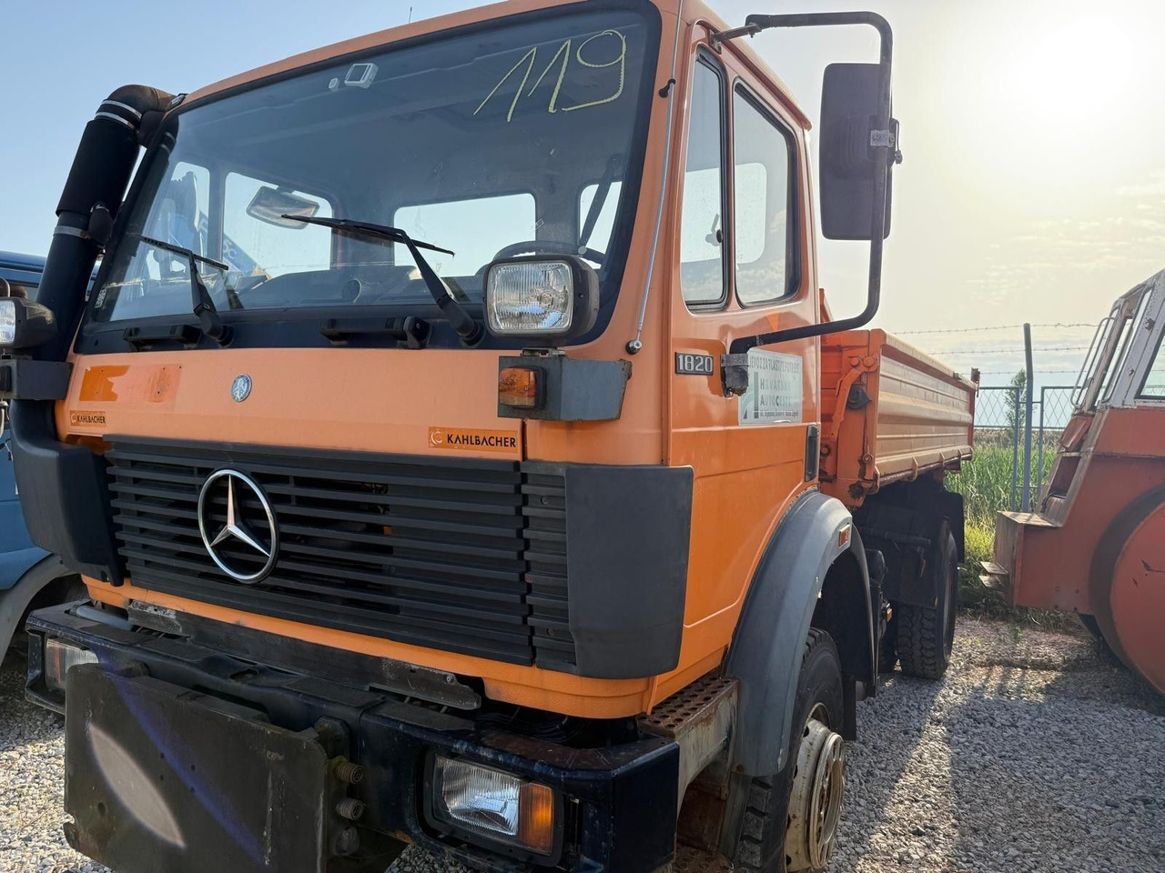 Mercedes-Benz 1820 kein 1831 1836 4x4 - Camion benne: photos 1 Mercedes-Benz 1820 kein 1831 1836 4x4 - Camion benne: photos 1