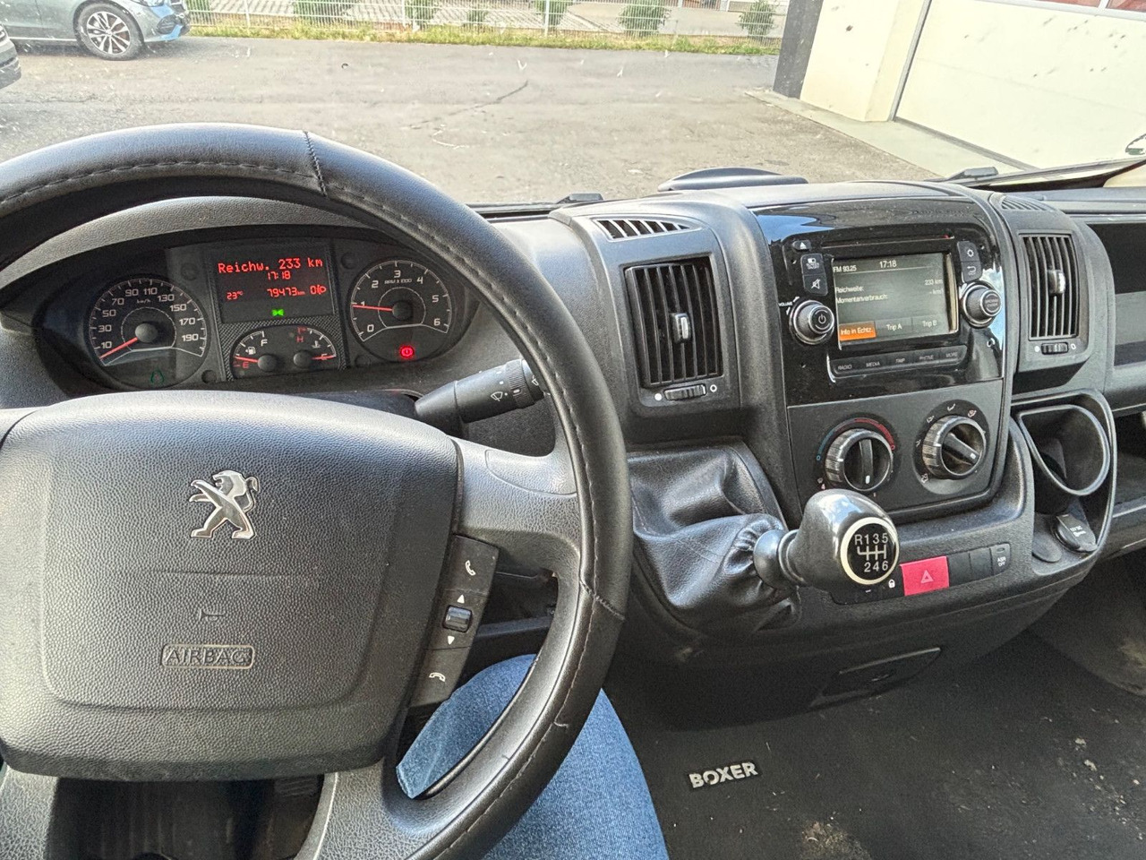 Fourgonnette Peugeot Boxer: photos 9